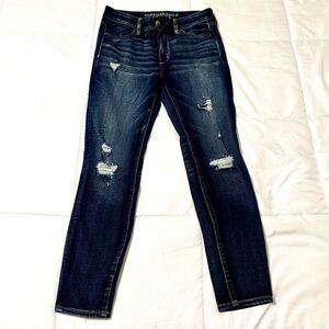 American Eagle Outfitters Women's Distressed Dark Blue High Rise Skinny Jeans